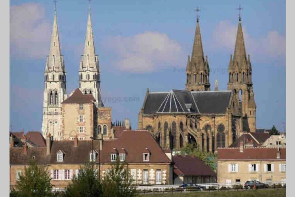 Appartement De Charme Plein Coeur De Moulins Moulins  Eksteriør bilde